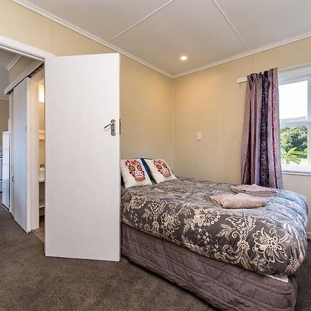 Waitangi Beach Bach 30B المظهر الخارجي الصورة